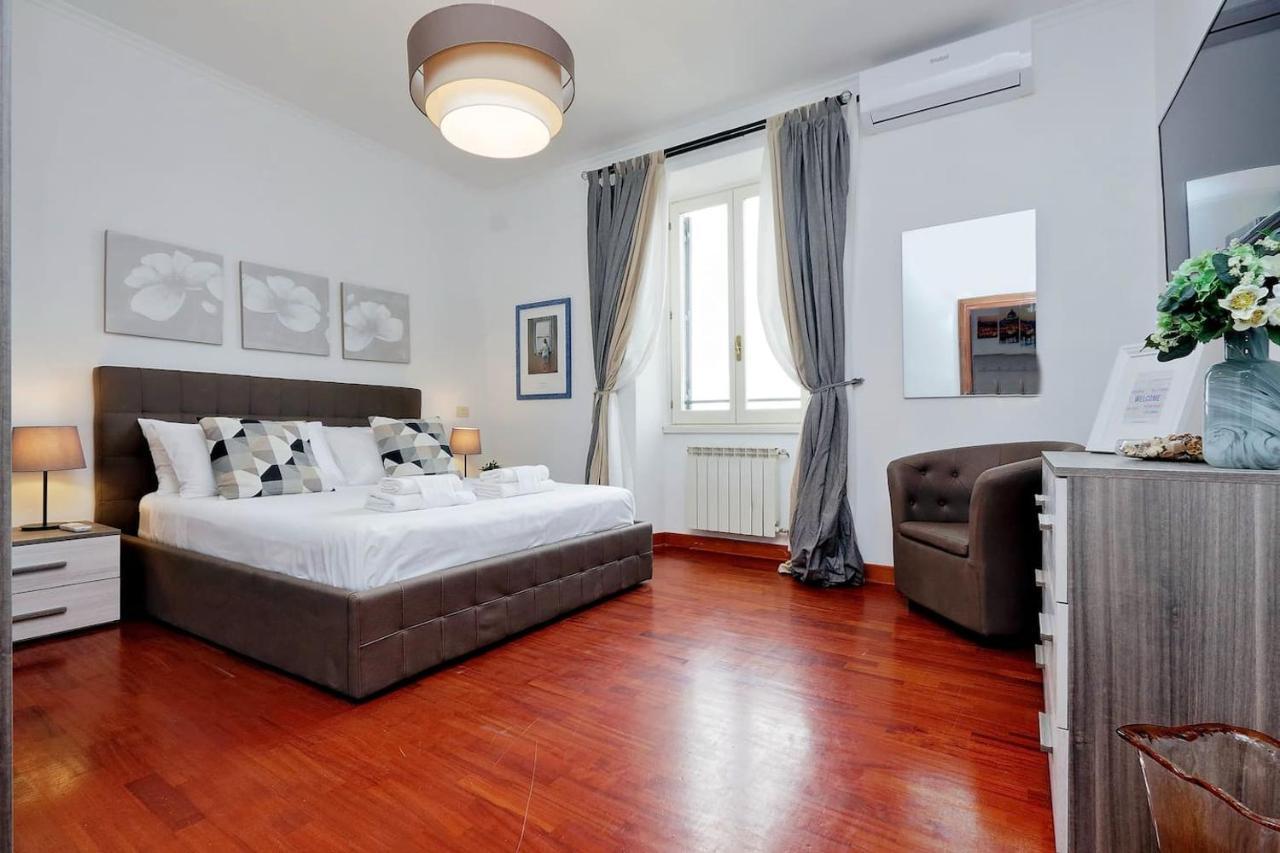 Colosseo Sunset Apartment Rome Bagian luar foto