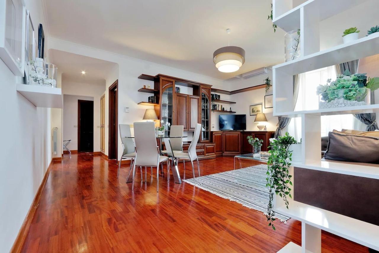 Colosseo Sunset Apartment Rome Bagian luar foto