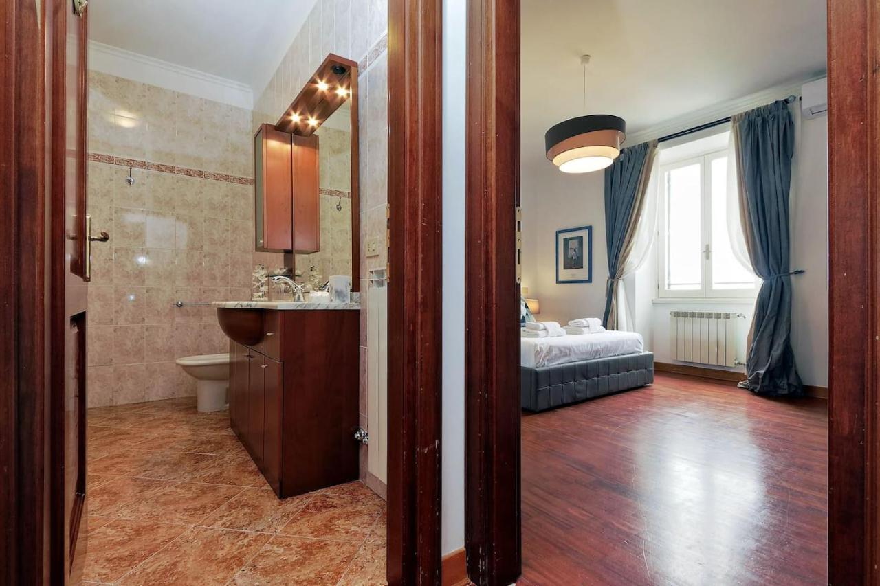 Colosseo Sunset Apartment Rome Bagian luar foto