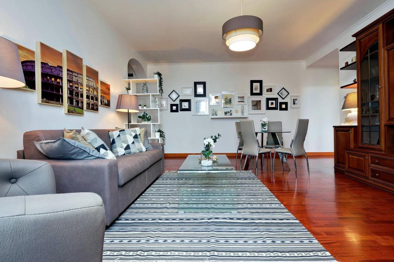 Colosseo Sunset Apartment Rome Bagian luar foto
