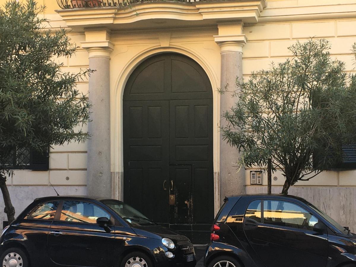 Colosseo Sunset Apartment Rome Bagian luar foto